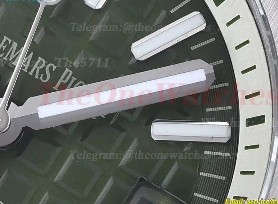 Royal Offshore RU Stk 42mm Diver MY8215 GDF 15710 Green SS Oak 0423